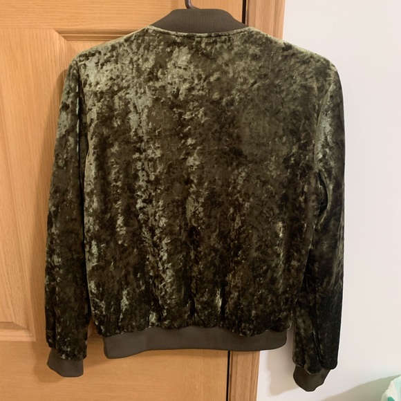 Velvet Jacket - Picture 3 of 3